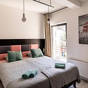 Aparthotel Cooltour, Poznaň
